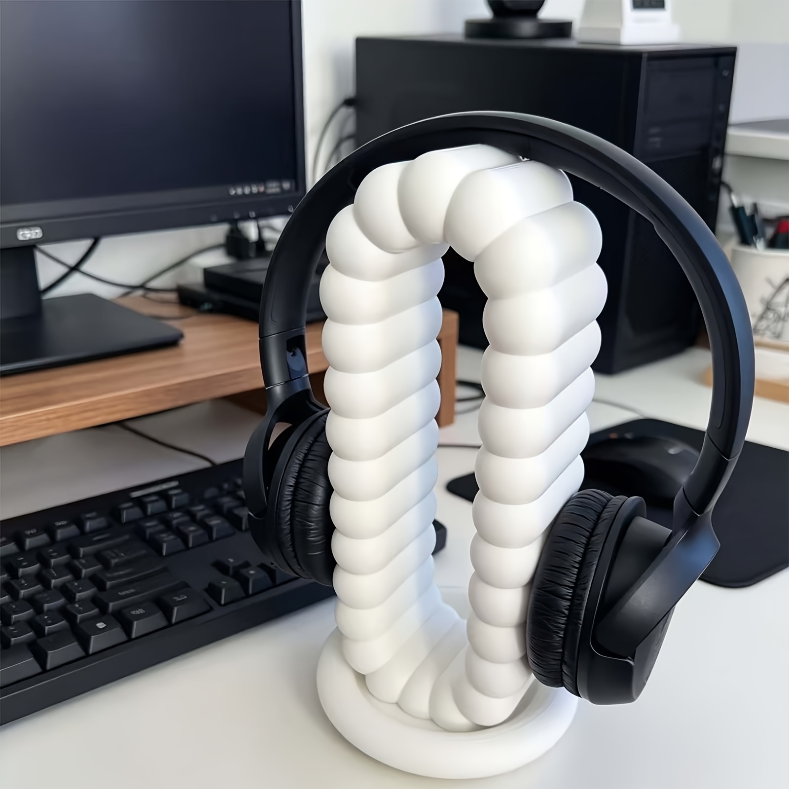 Gaming Accessories For Setup - 3D Printed Creative Headphone Stand, Desktop