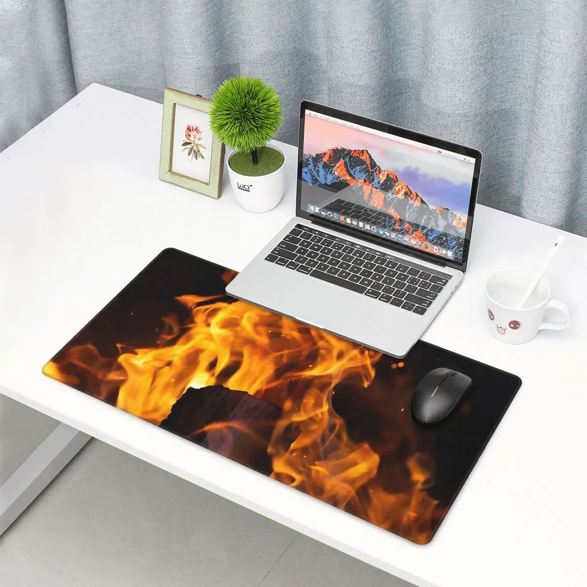 Large Mouse Pad Burning Fire W - Gaming Accessories For Free Fire recensione e prezzo